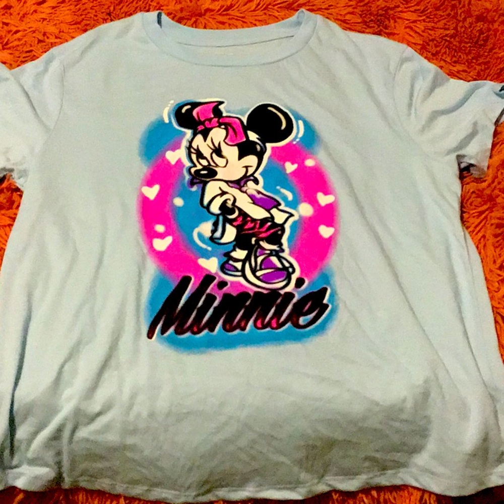 Disney Minnie Mouse shirt